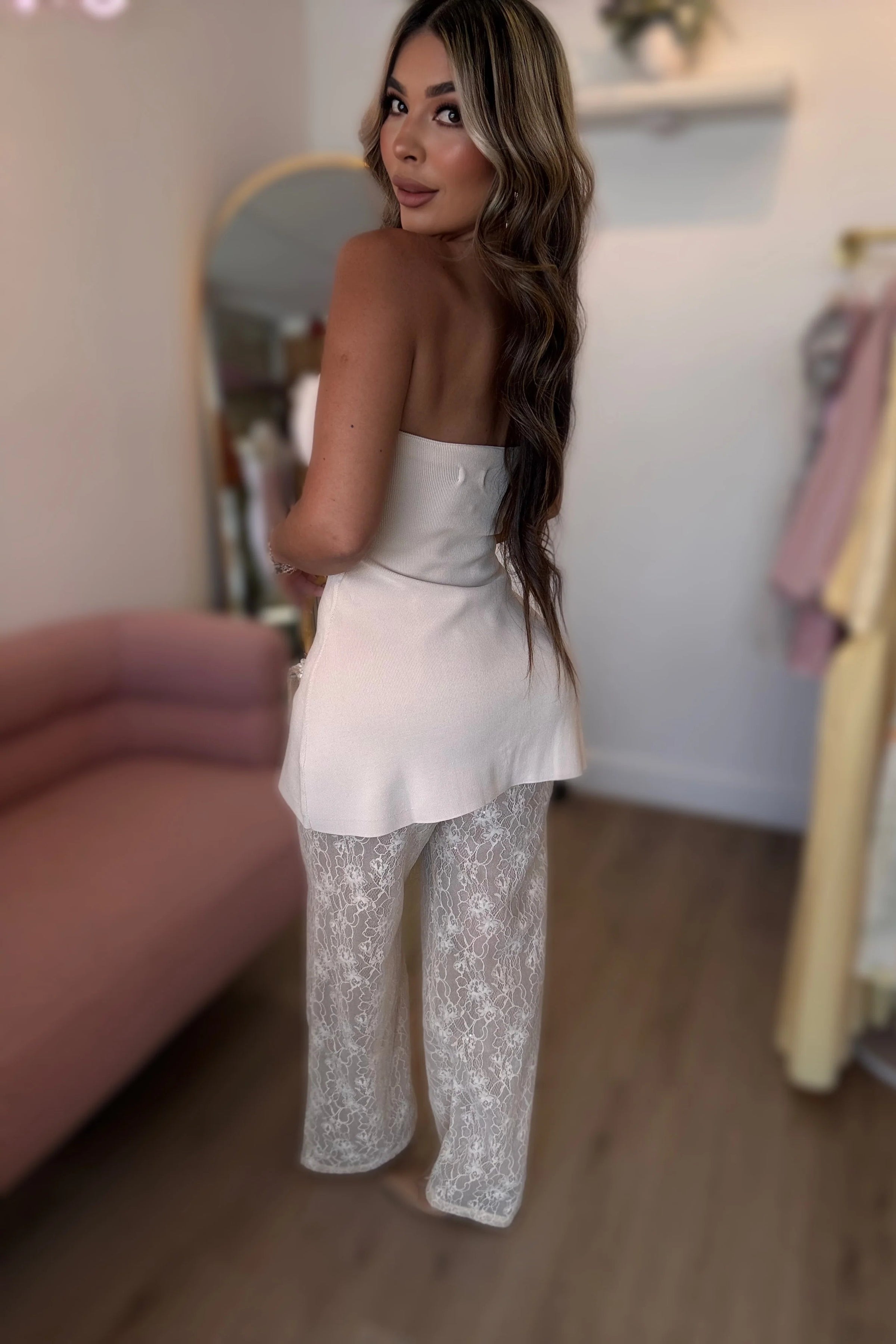 SET CONJUNTO STRAPLESS PERLAS ENCAJE