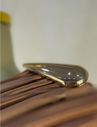 VESTIDO BRONCE ESTOLA Y BROCHE