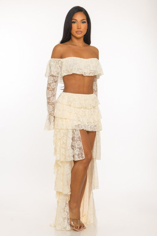 SET ENCAJE BARDOT VOLANTES CREMA