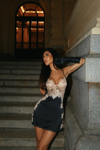 MINI VESTIDO LENCERO NUDE NEGRO