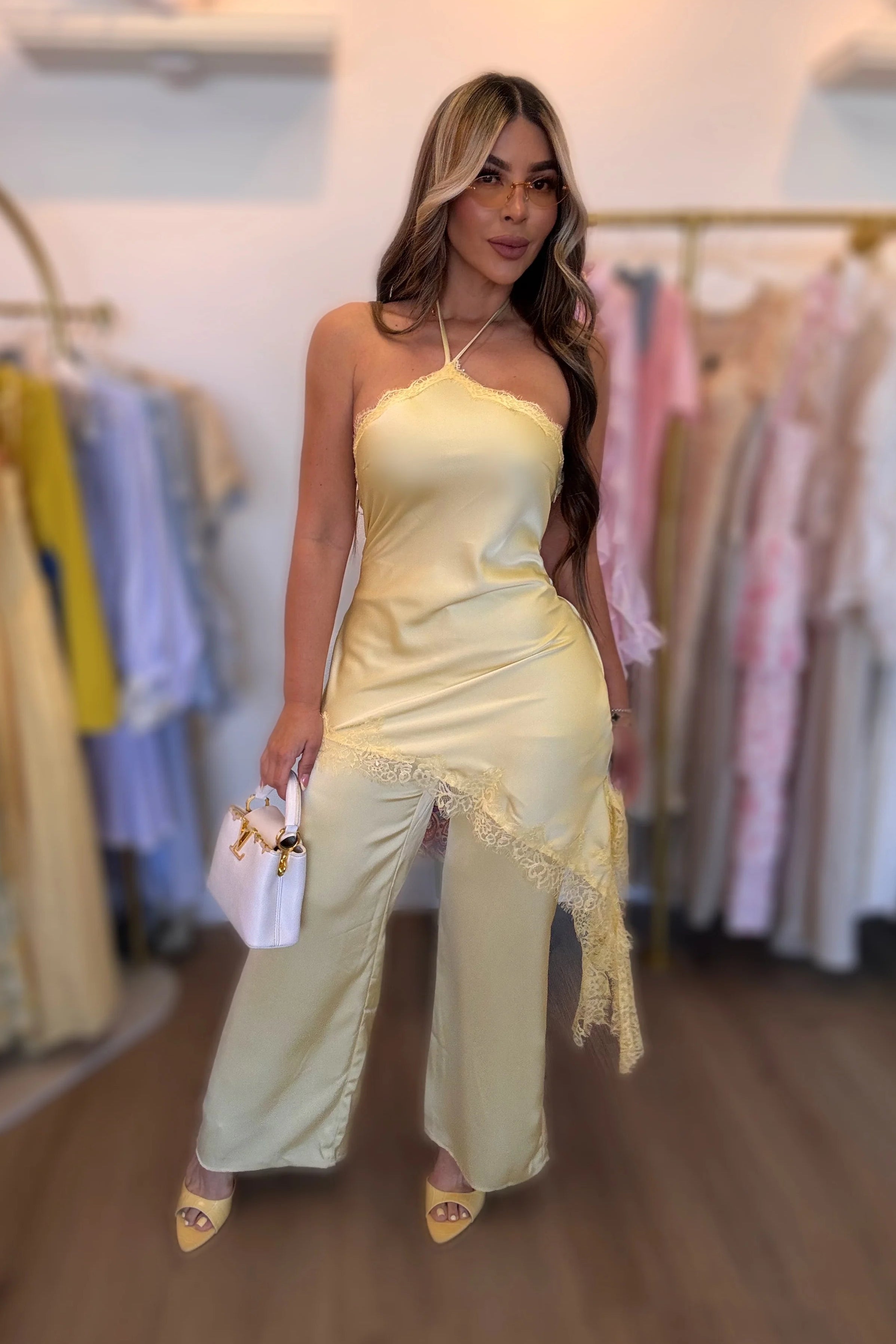 JUMPSUIT PALAZZO LENCERO SATIN ENCAJE AMARILLO