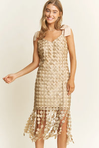 VESTIDO DORADO MAXI PUNTOS BORDADO BARBILLAS