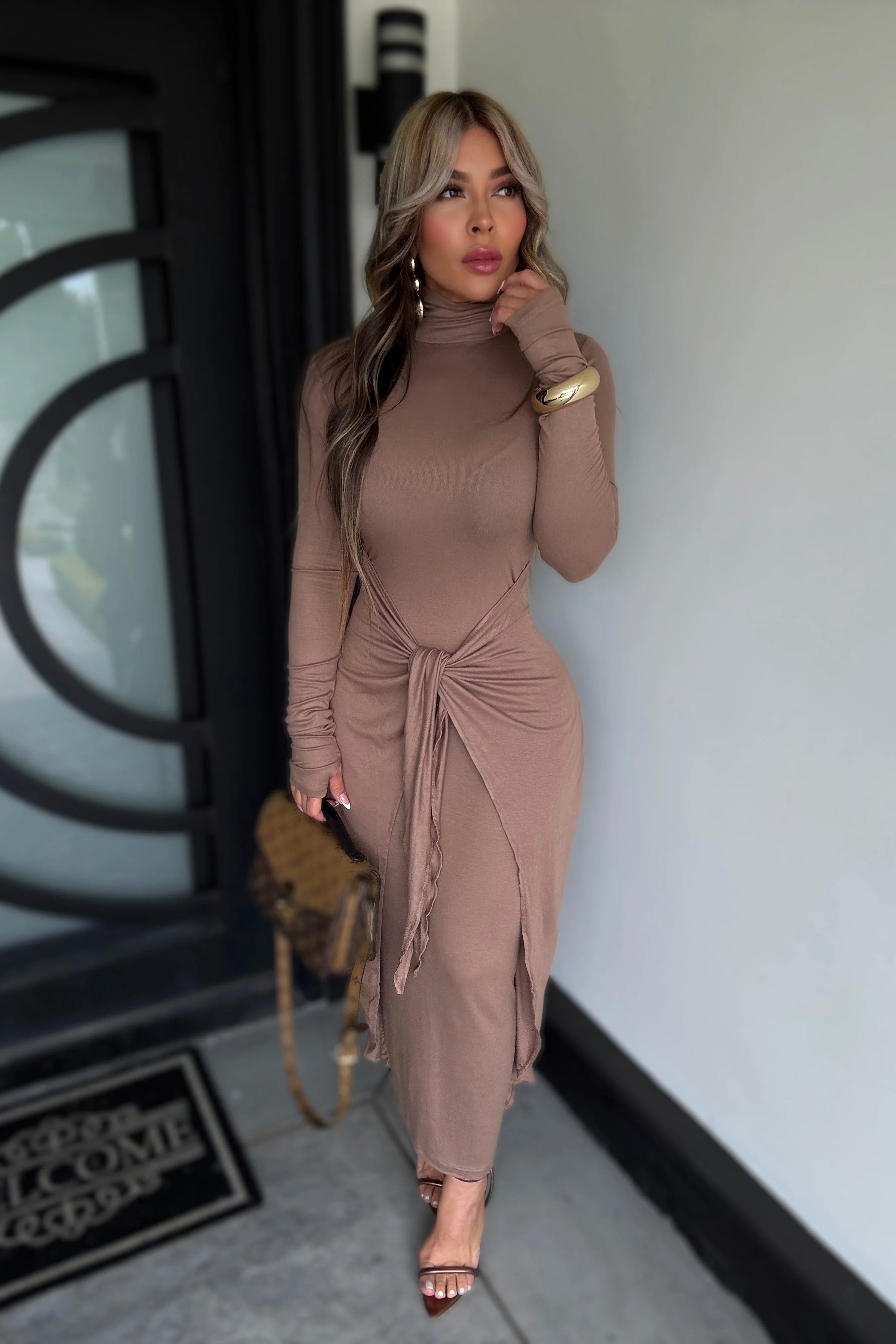 VESTIDO TANIA  MOCHA MOÑO