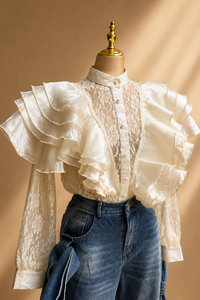 BLUSA VOLANTES ENCAJE CREMA