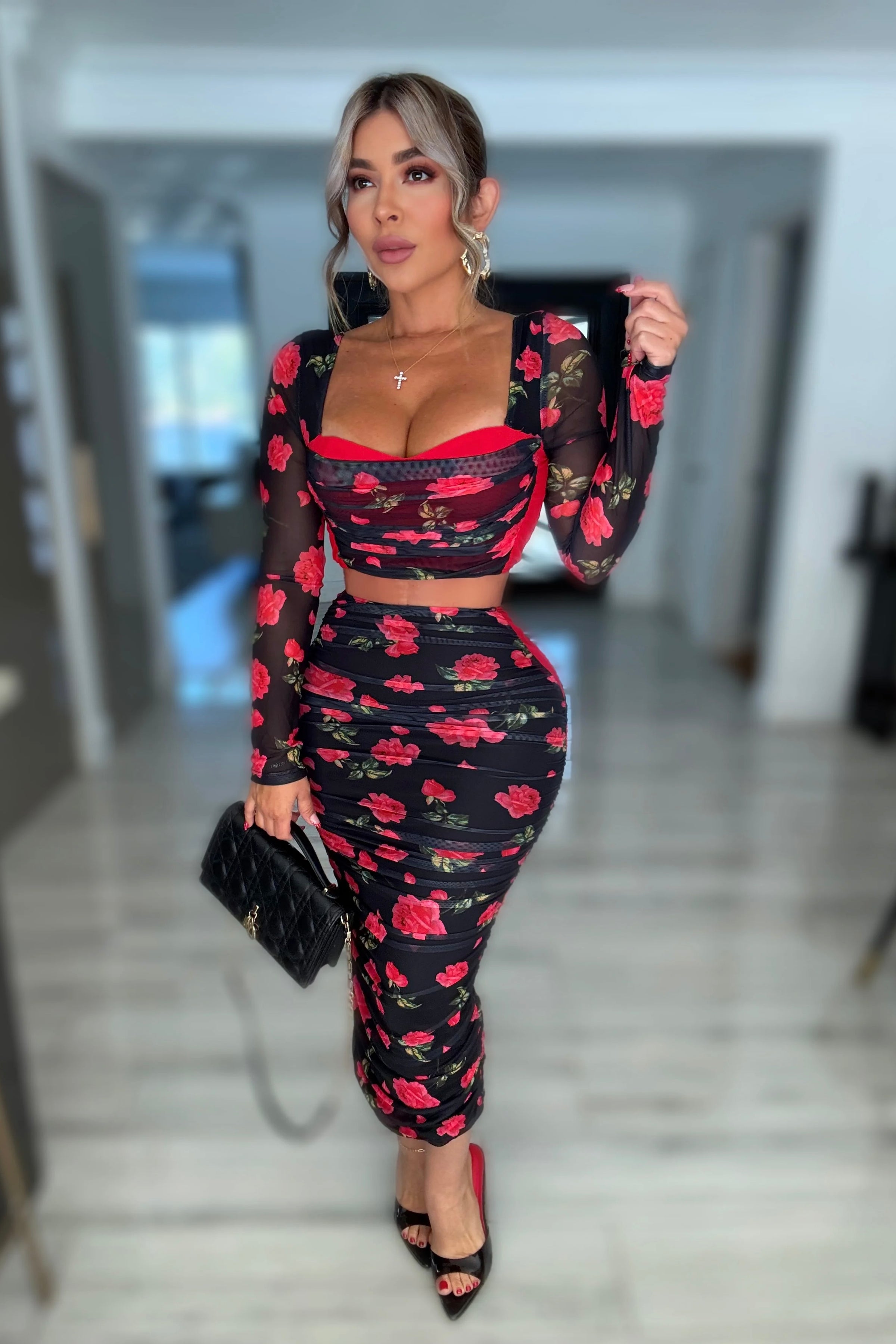SET DRAPEADO ROSAS MESH