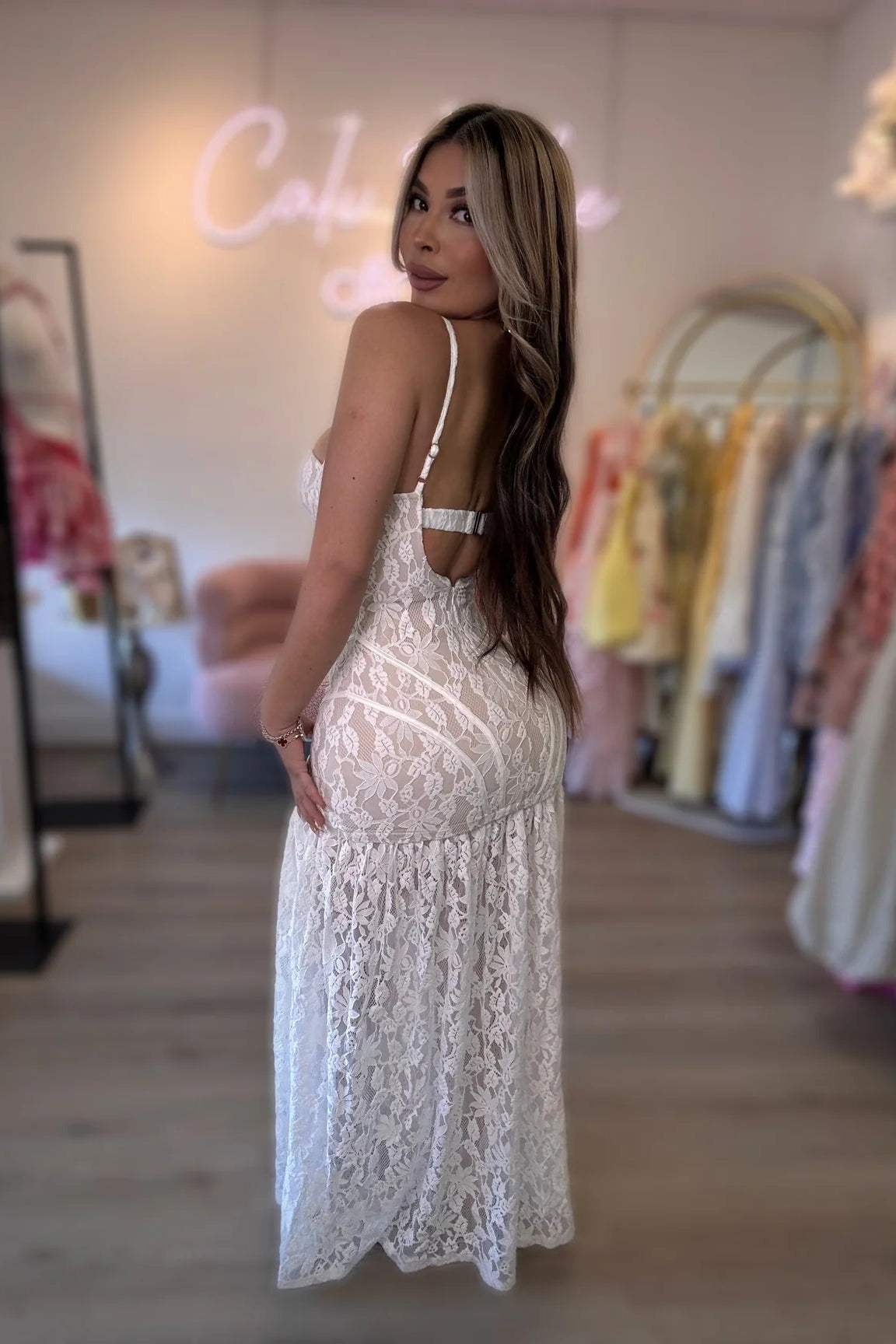 MAXI VESTIDO ENCAJE CORSETTE ENCAJE