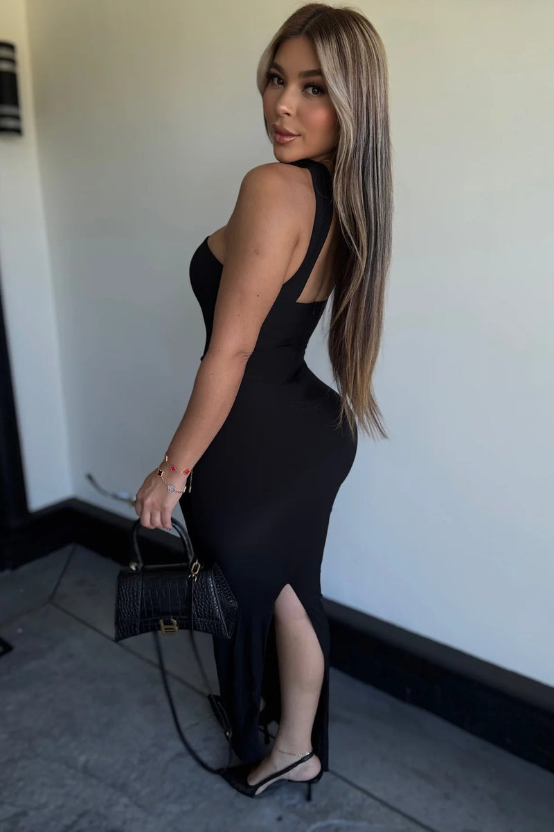 VESTIDO ENTUBADO COLLAR STRAPLESS NEGRO