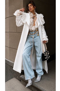 GABARDINA LOLA BLANCA RUFLE