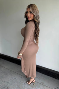VESTIDO TANIA  MOCHA MOÑO