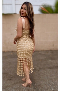 VESTIDO DORADO MAXI PUNTOS BORDADO BARBILLAS