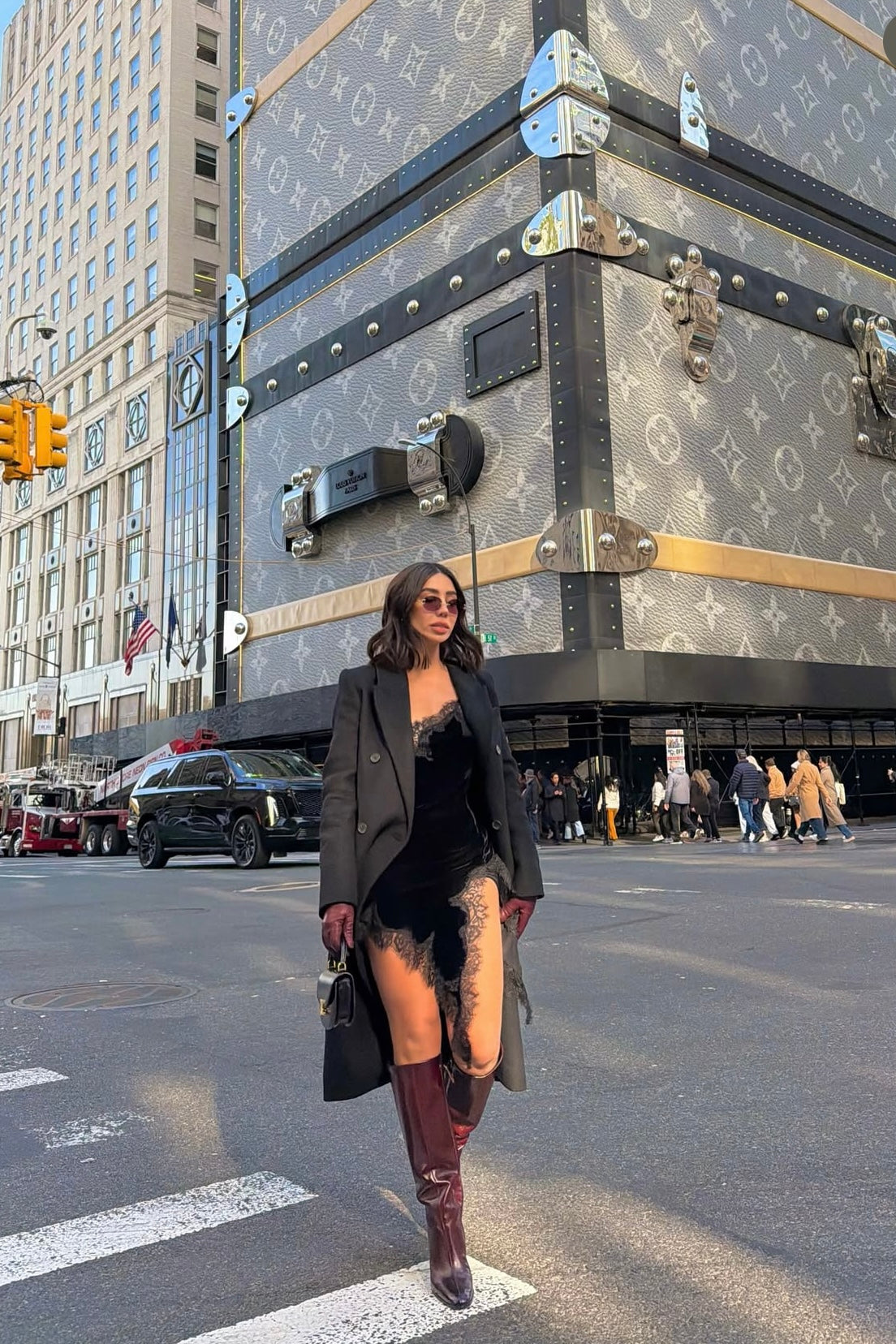 BLUSON LENCERO NEGRO TERCIOPELO