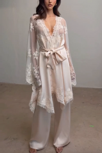 SET CONJUNTO SATIN ENCAJE VERSALLES nos llega el 26 de mayo