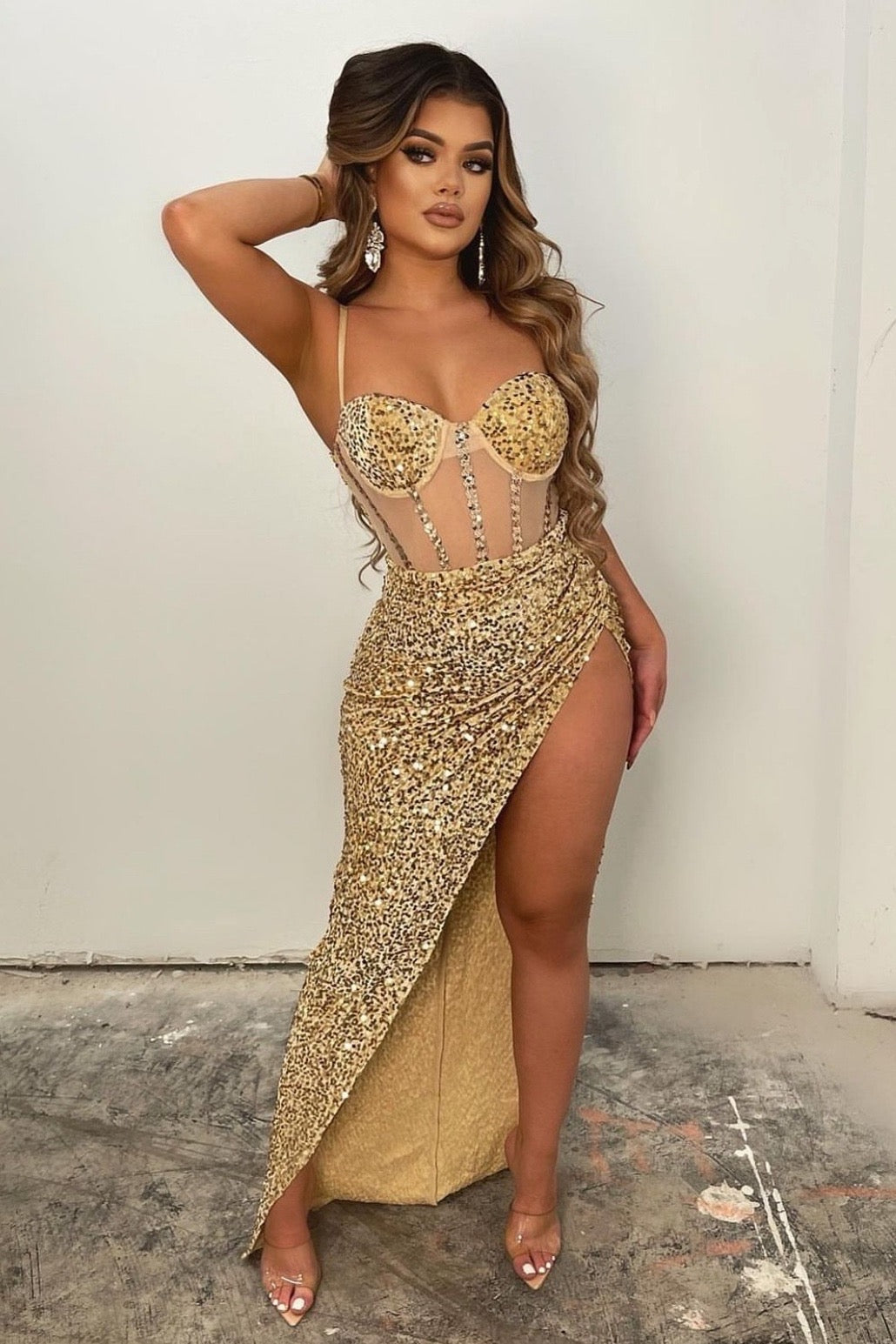 Vestido Dorado Largo Con Que Zapatos Lentejuelas Color Dorado